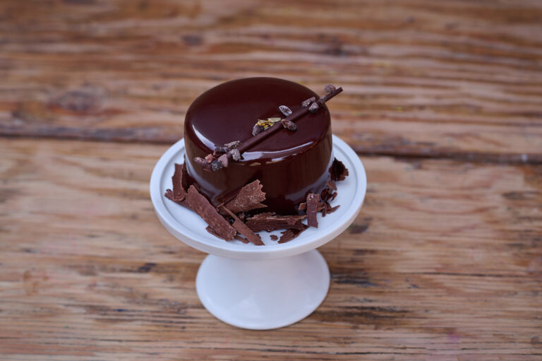Chocolate Cake -Small- Horizontal